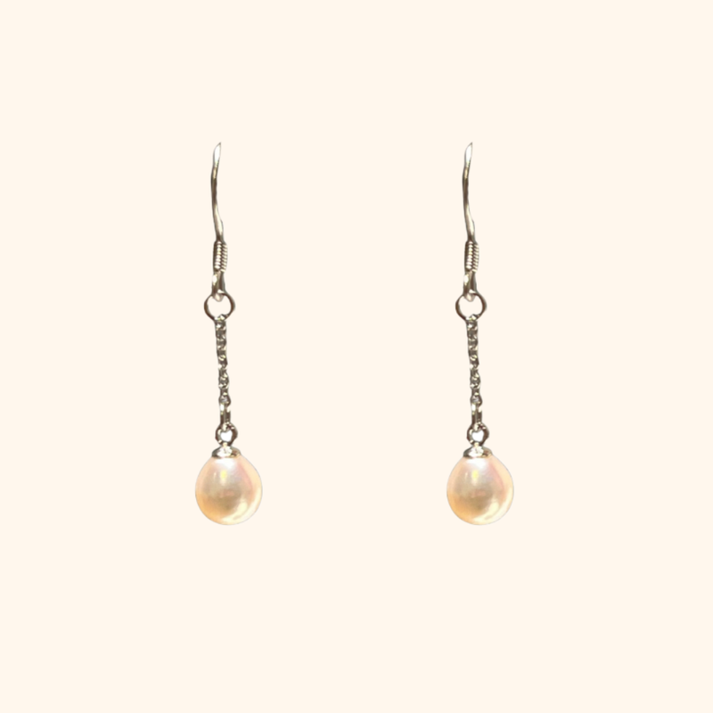 Raindrop Pearl Earring