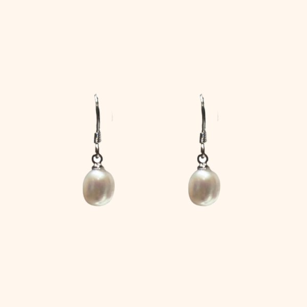 The Orbit Pearl Earring